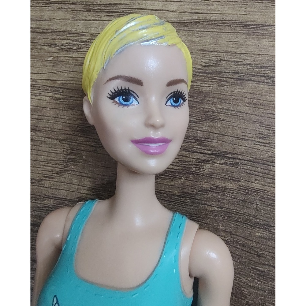 Mattel Barbie Color Reveal Unicorn Fun Party Summer Doll Teal Swimsuit D110